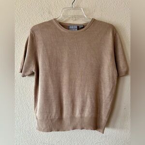 VTG 17 North Women's L 100% Silk Short Sleeve Pullover Sweater